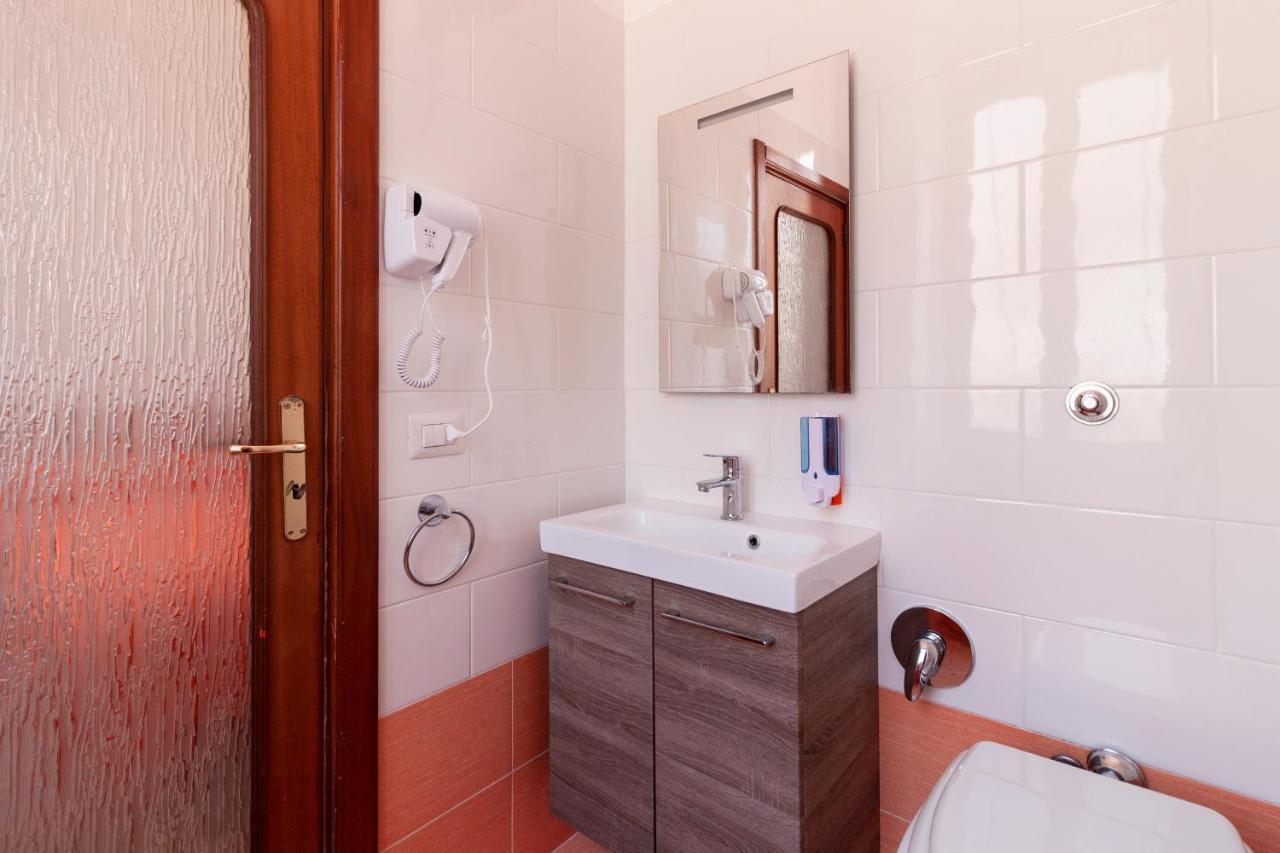 Bnb Etnuvio, Double Rooms In Νάπολη Εξωτερικό φωτογραφία